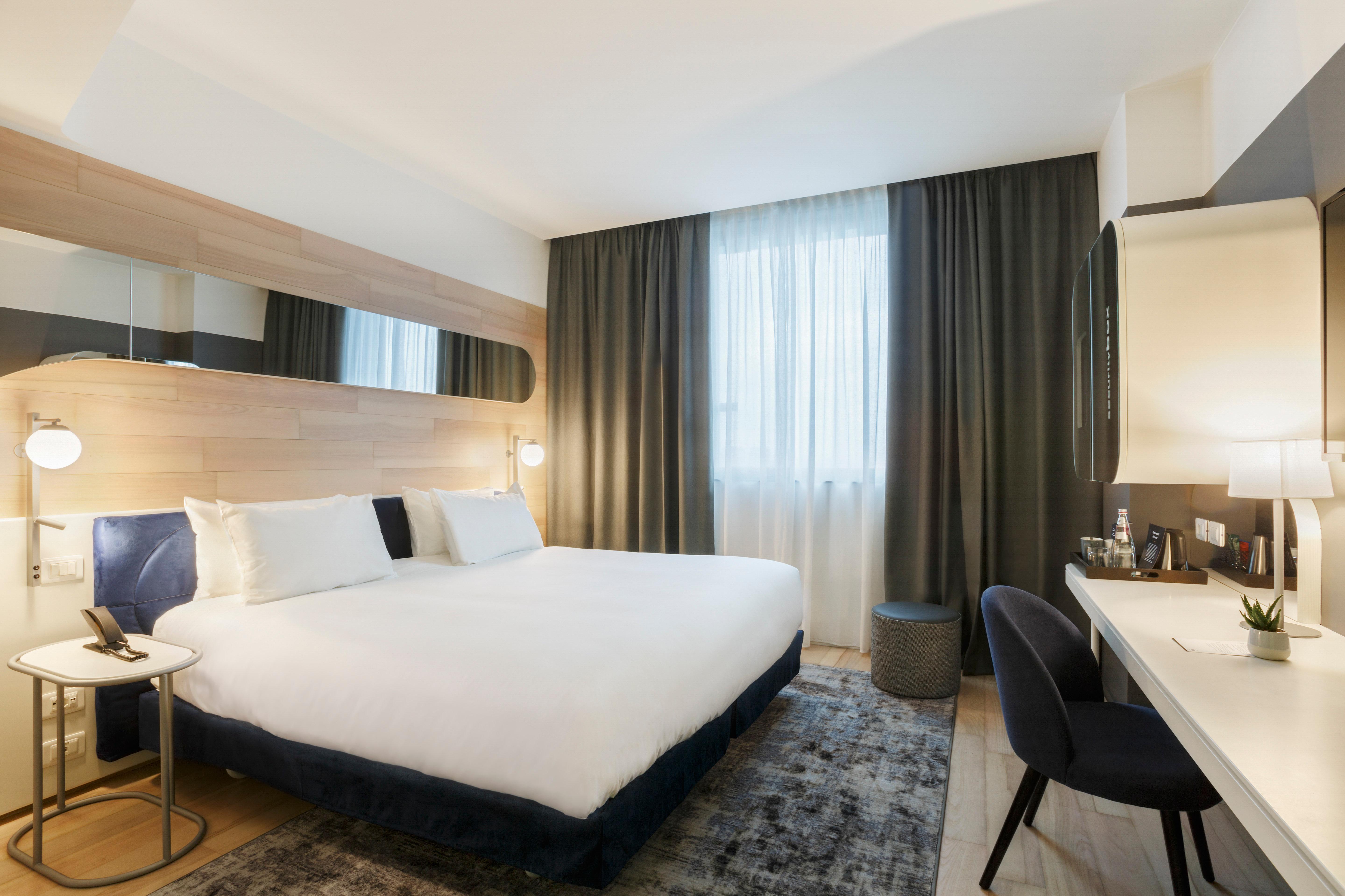 Hotel Voco Milan-Fiere By Ihg Esterno foto