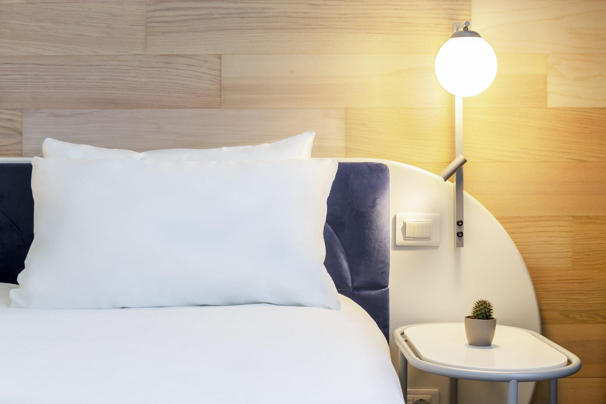 Hotel Voco Milan-Fiere By Ihg Esterno foto
