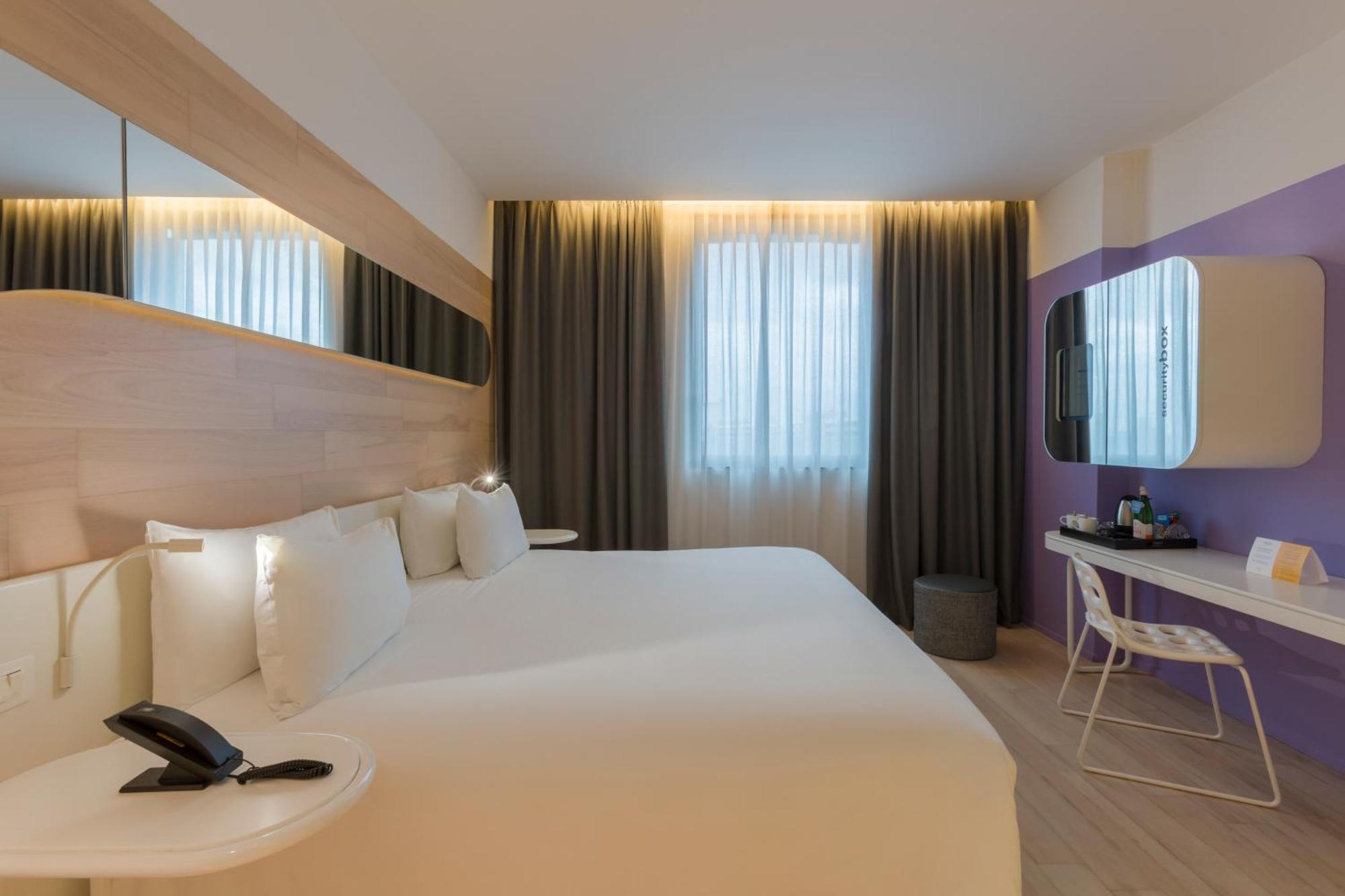 Hotel Voco Milan-Fiere By Ihg Esterno foto